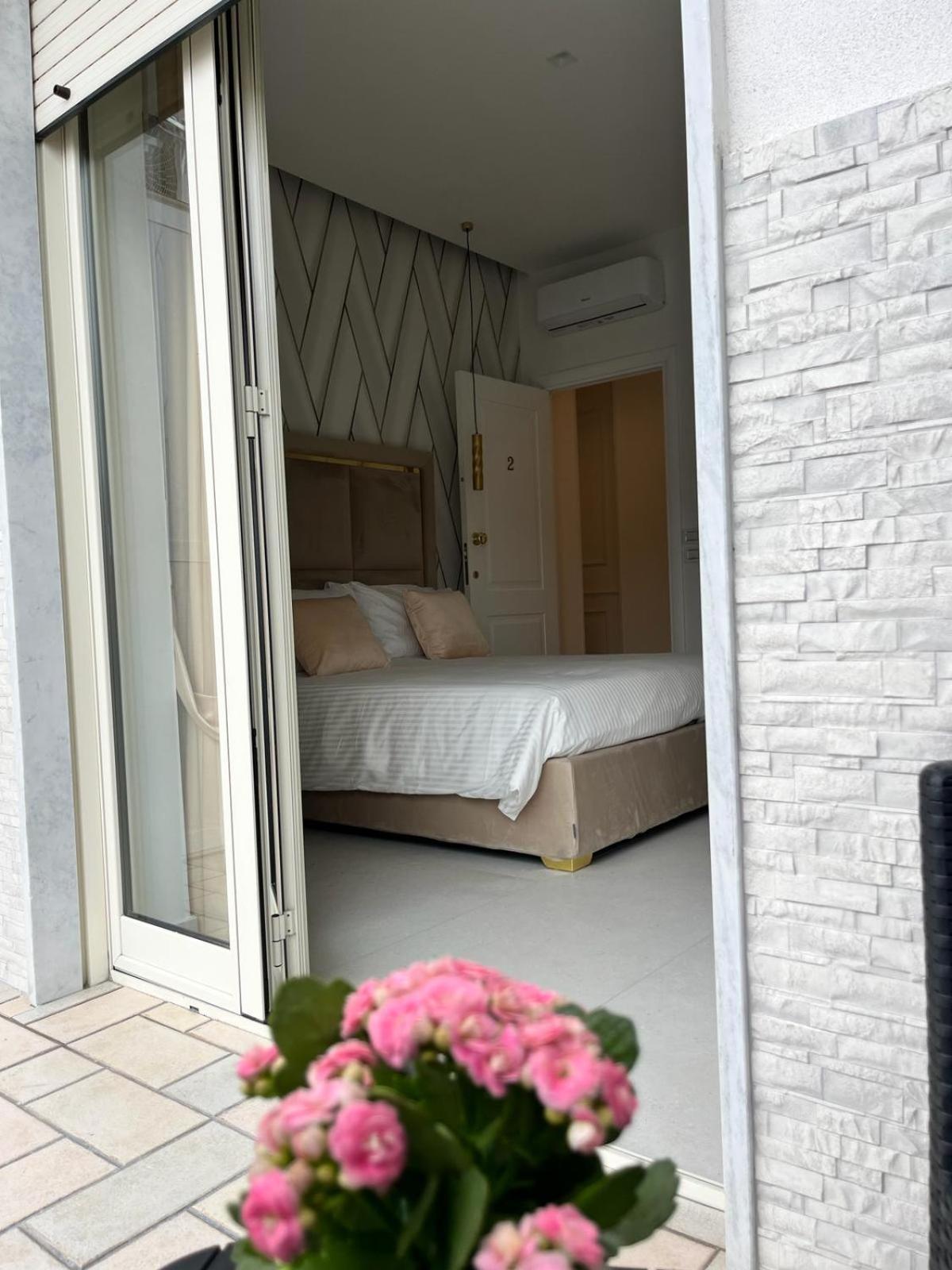 Luxury Masaniello Hotel Napoli Ngoại thất bức ảnh